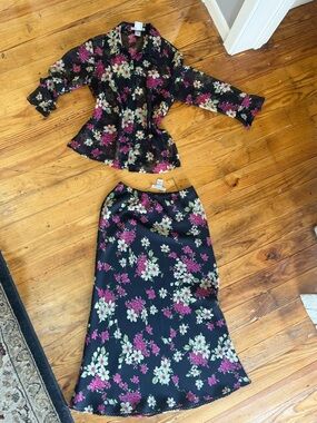 Notations Floral Blouse - Black with Pink & Cream Blooms